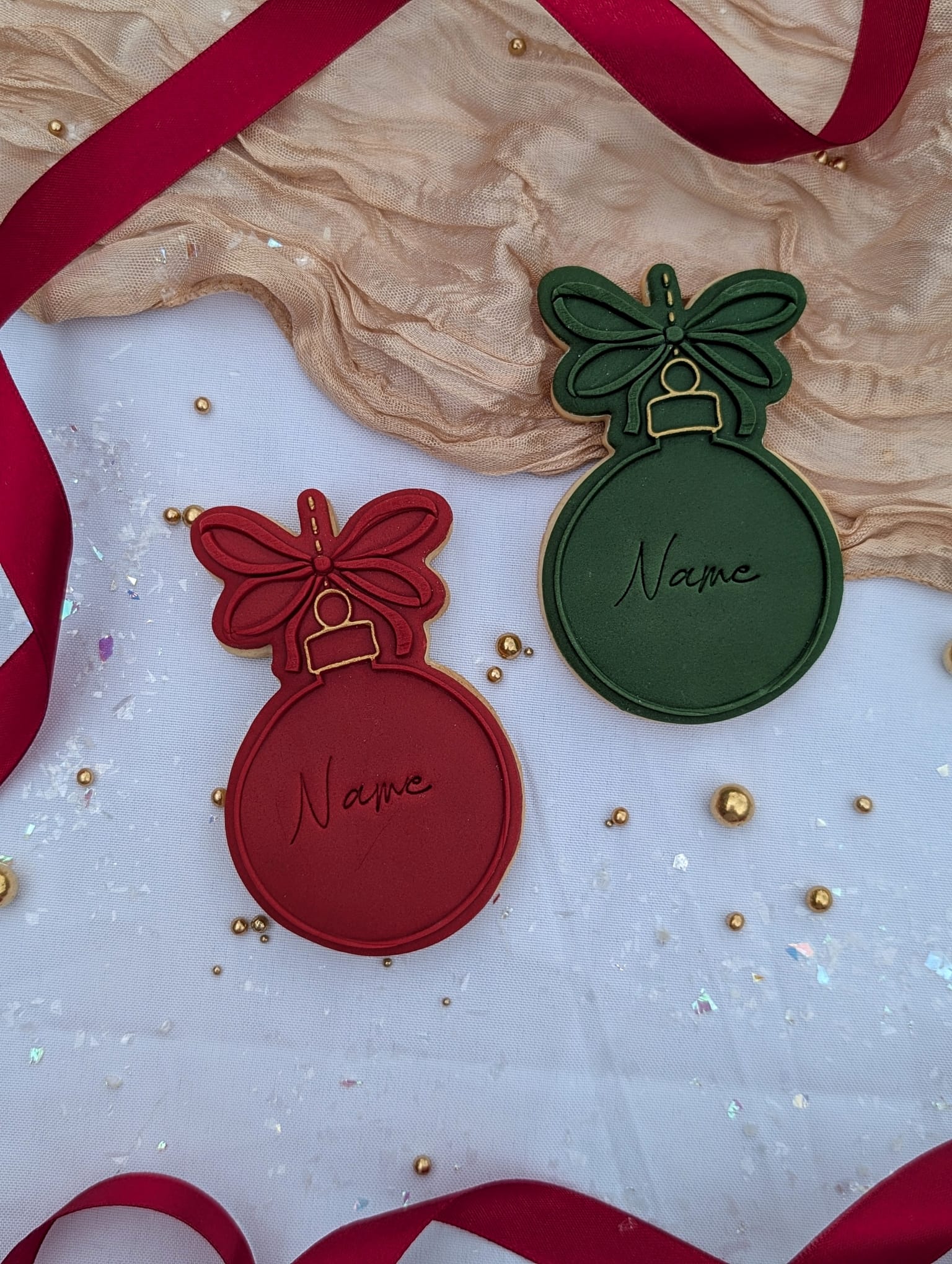 Personalised Bauble Biscuit Favour